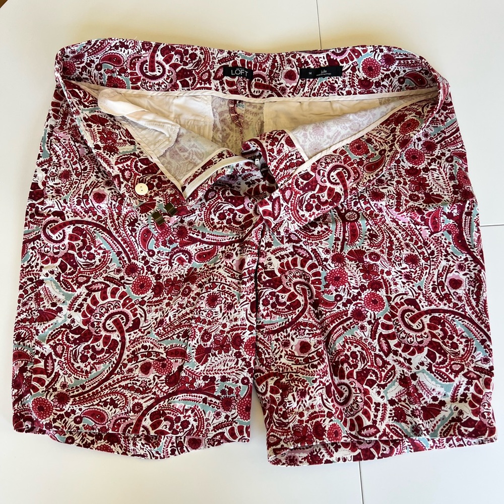 Loft Size 14 julie Multicolored Floral Shorts